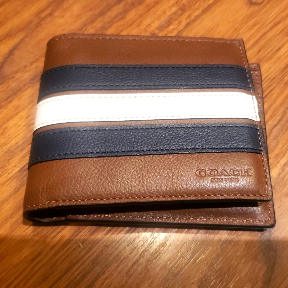 NWT Coach 3-in-1 leather wallet varsity